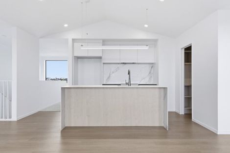 Photo of property in 27 Carronade Street, Papamoa Beach, Papamoa, 3118