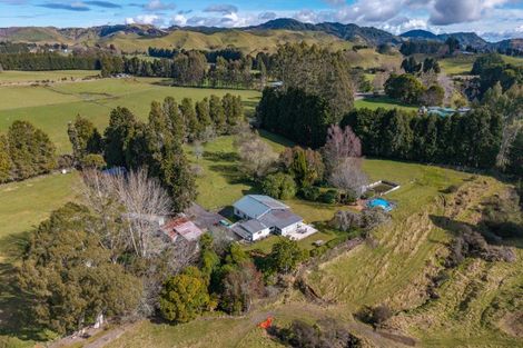 Photo of property in 262 Raetihi Ohura Road, Raetihi, 4696