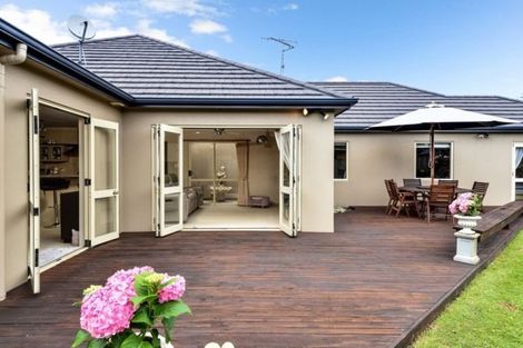 Photo of property in 31 Cairns Crescent, Rototuna, Hamilton, 3210