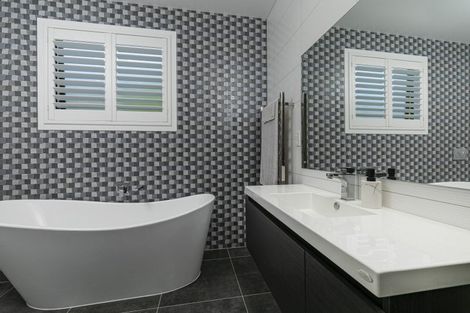 Photo of property in 80 Riverhead Point Drive, Riverhead, 0820