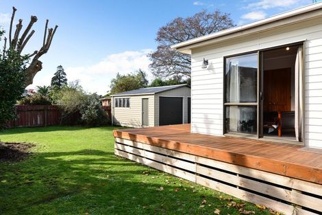 Photo of property in 6 Camellia Place, Hamilton Lake, Hamilton, 3204