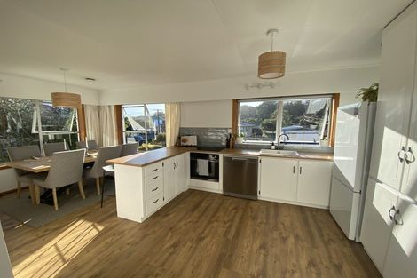 Photo of property in 15 Elizabeth Place, Ferndale, New Plymouth, 4310