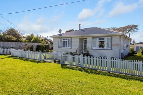 Photo of property in 120 Browne Street, Waitara, 4320