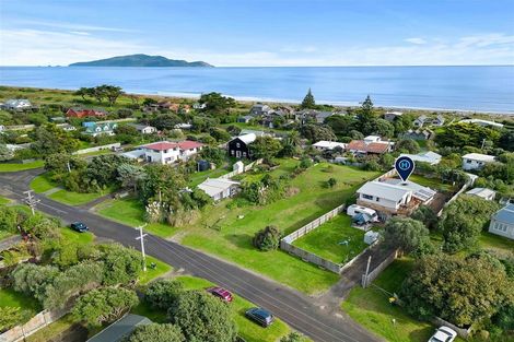 Photo of property in 43 Dixie Street, Te Horo Beach, Otaki, 5581