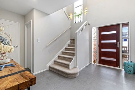 Photo of property in 30c Schnapper Rock Road, Schnapper Rock, Auckland, 0632