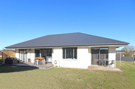Photo of property in 13 Dove Place, Holmes Hill, Oamaru, 9401