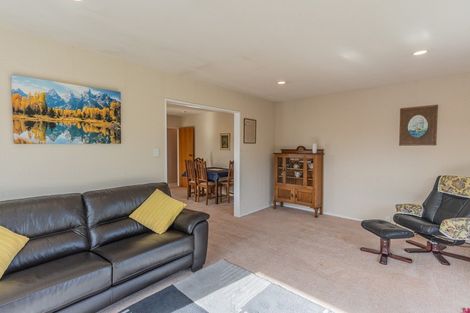 Photo of property in 4 Ohau Drive, Islington, Christchurch, 8042