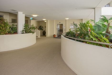 Photo of property in Stadium Garden Flats, 406/107 Thorndon Quay, Pipitea, Wellington, 6011