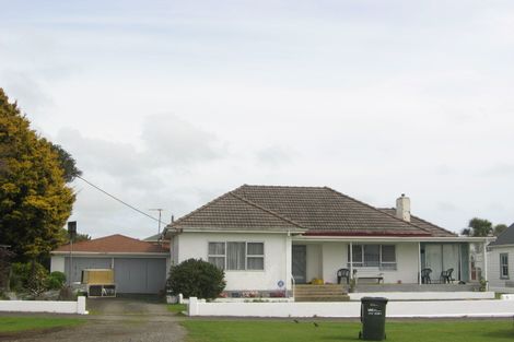 Photo of property in 15 Mouatt Street, Waitara, 4320