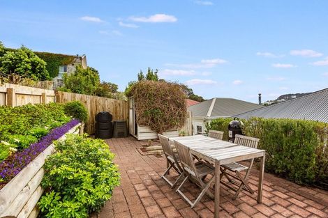 Photo of property in 5 Burwah Street, Berhampore, Wellington, 6023