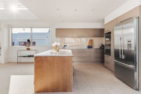 Photo of property in 389a Oceanbeach Road, Mount Maunganui, 3116