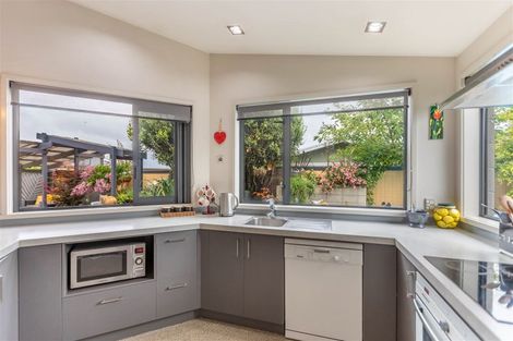 Photo of property in 6a Kauri Street, Taradale, Napier, 4112