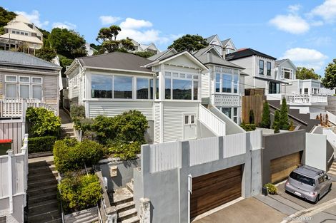 Photo of property in 16 Earls Terrace, Mount Victoria, Wellington, 6011