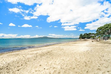 Photo of property in 37b View Road, Campbells Bay, Auckland, 0630