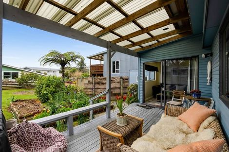 Photo of property in 49 Ngakoti Street, Urenui, 4375