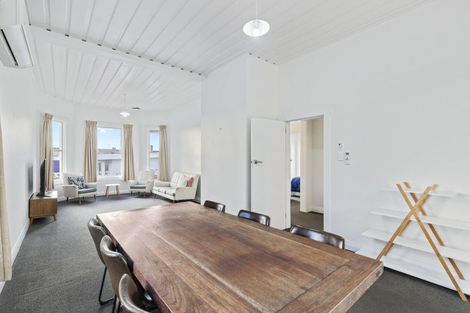 Photo of property in 210 Courtenay Street, New Plymouth, 4312