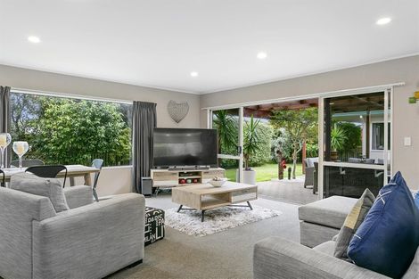 Photo of property in 11 Golders Place, Richmond Heights, Taupo, 3330