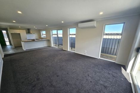 Photo of property in 27 Hammick Crescent, Pyes Pa, 3112