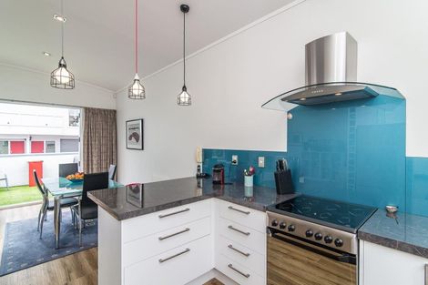 Photo of property in Fernhill Flats, 2/324 The Terrace, Te Aro, Wellington, 6011