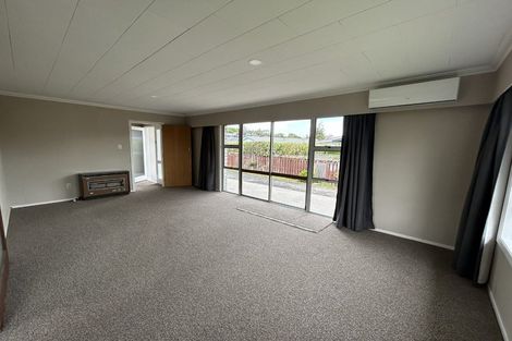 Photo of property in 8a Tanekaha Place, Pukete, Hamilton, 3200