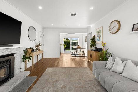 Photo of property in 19 Frickleton Street, Taradale, Napier, 4112