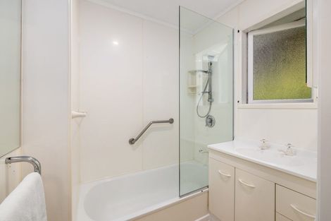 Photo of property in 13 Long Beach Road, Russell, 0202