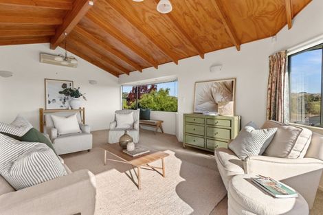 Photo of property in 81 Hikanui Drive, Havelock North, 4130