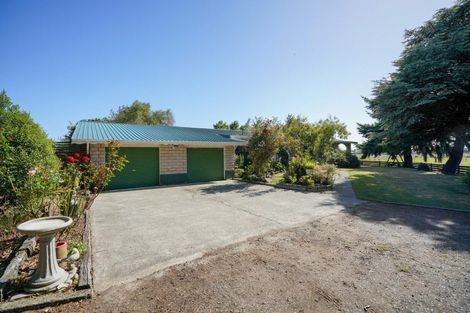 Photo of property in 195 Oteramika Road, Seaward Bush, Invercargill, 9871