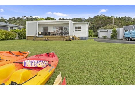 Photo of property in 397 Leigh Road, Whangateau, Warkworth, 0985