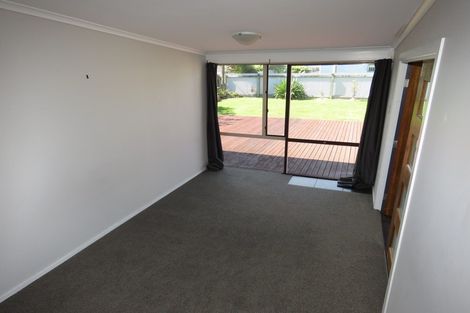 Photo of property in 32 Brougham Street, Westport, 7825