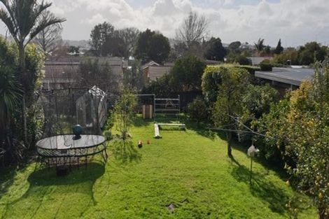 Photo of property in 9 Rimu Road, Mangere Bridge, Auckland, 2022