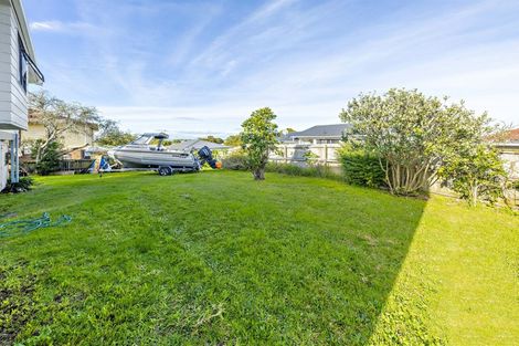 Photo of property in 8 Abelia Place, Papatoetoe, Auckland, 2025