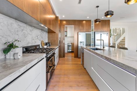 Photo of property in 236 Vipond Road, Stanmore Bay, Whangaparaoa, 0932