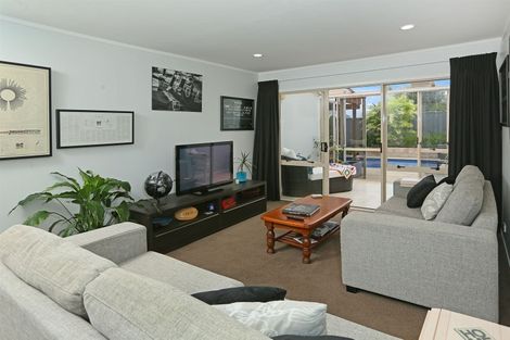 Photo of property in 5 Taitua Drive, Te Atatu South, Auckland, 0610