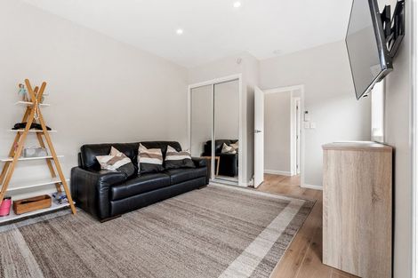 Photo of property in 267 Vipond Road, Stanmore Bay, Whangaparaoa, 0932