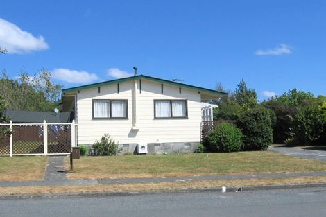 Photo of property in 18 Topaz Street, Birchville, Upper Hutt, 5018