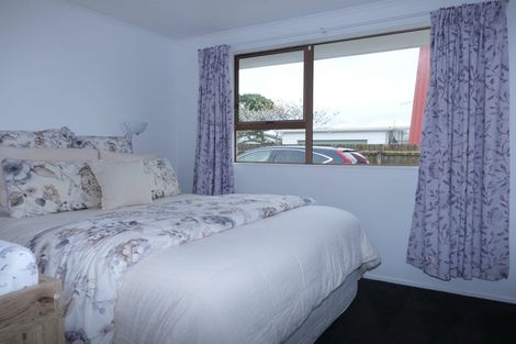 Photo of property in 62a Mazengarb Road, Paraparaumu Beach, Paraparaumu, 5032