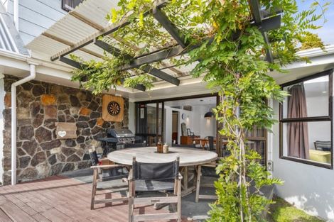 Photo of property in 287 Welcome Bay Road, Welcome Bay, Tauranga, 3112