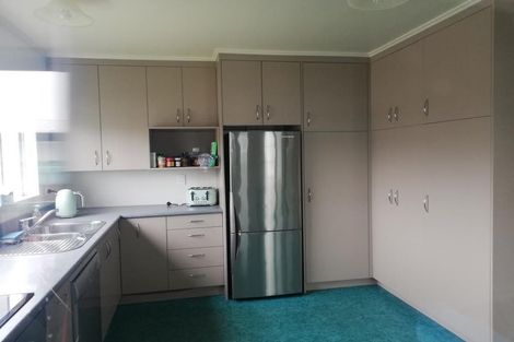 Photo of property in 34 Palm Avenue, Lyall Bay, Wellington, 6022