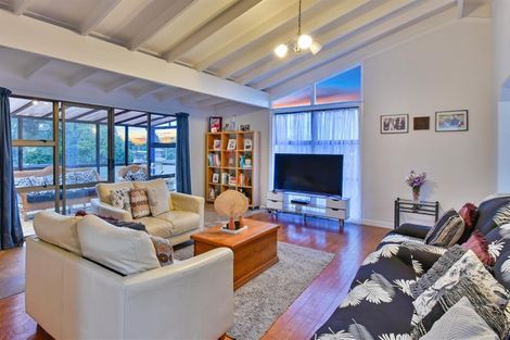 Photo of property in 25 Friesian Drive, Mangere, Auckland, 2022