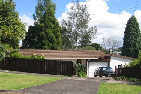 Photo of property in 30 Queen Mary Avenue, New Lynn, Auckland, 0600