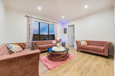 Photo of property in 5 Riwai Street, Flat Bush, Auckland, 2019