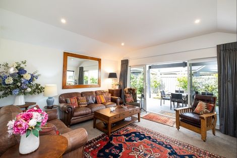 Photo of property in 26 Whakatomo Place, Havelock North, 4130