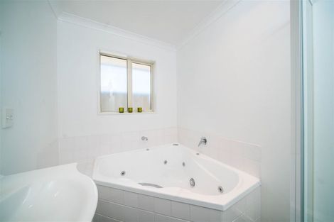 Photo of property in 12 Donatello Drive, Rolleston, 7614