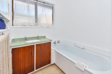 Photo of property in 1/23 Cromdale Avenue, Highland Park, Auckland, 2010