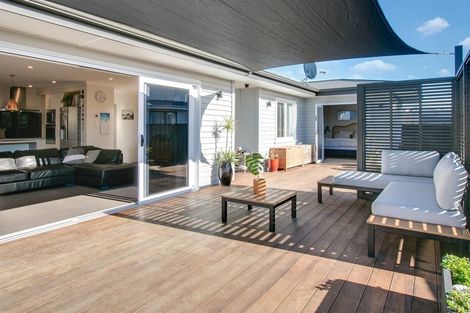 Photo of property in 20 Windsor Terrace, Taradale, Napier, 4112