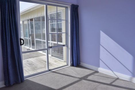 Photo of property in 68 Marine Parade, Otaki Beach, Otaki, 5512