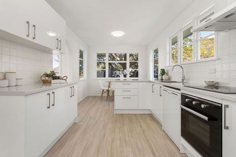 Photo of property in 4 Lucienne Place, Hillsborough, Christchurch, 8022