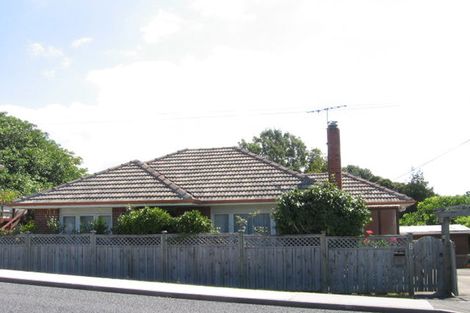 Photo of property in 25 Matipo Road, Mairangi Bay, Auckland, 0630
