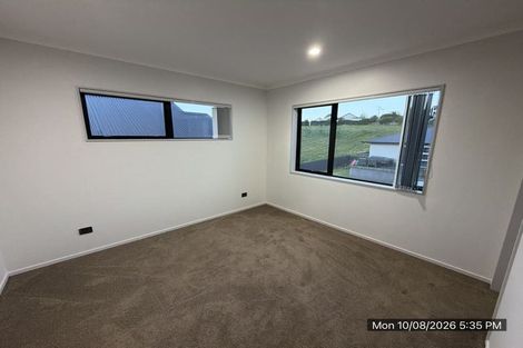 Photo of property in 10 Ambedkar Way, Pukekohe, 2120